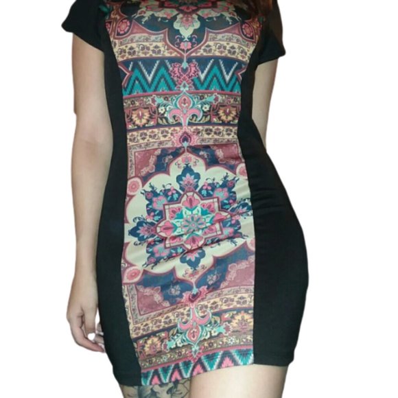 Annabelle Dresses & Skirts - Annabelle Boho Mandala Print Bodycon Dress Size M